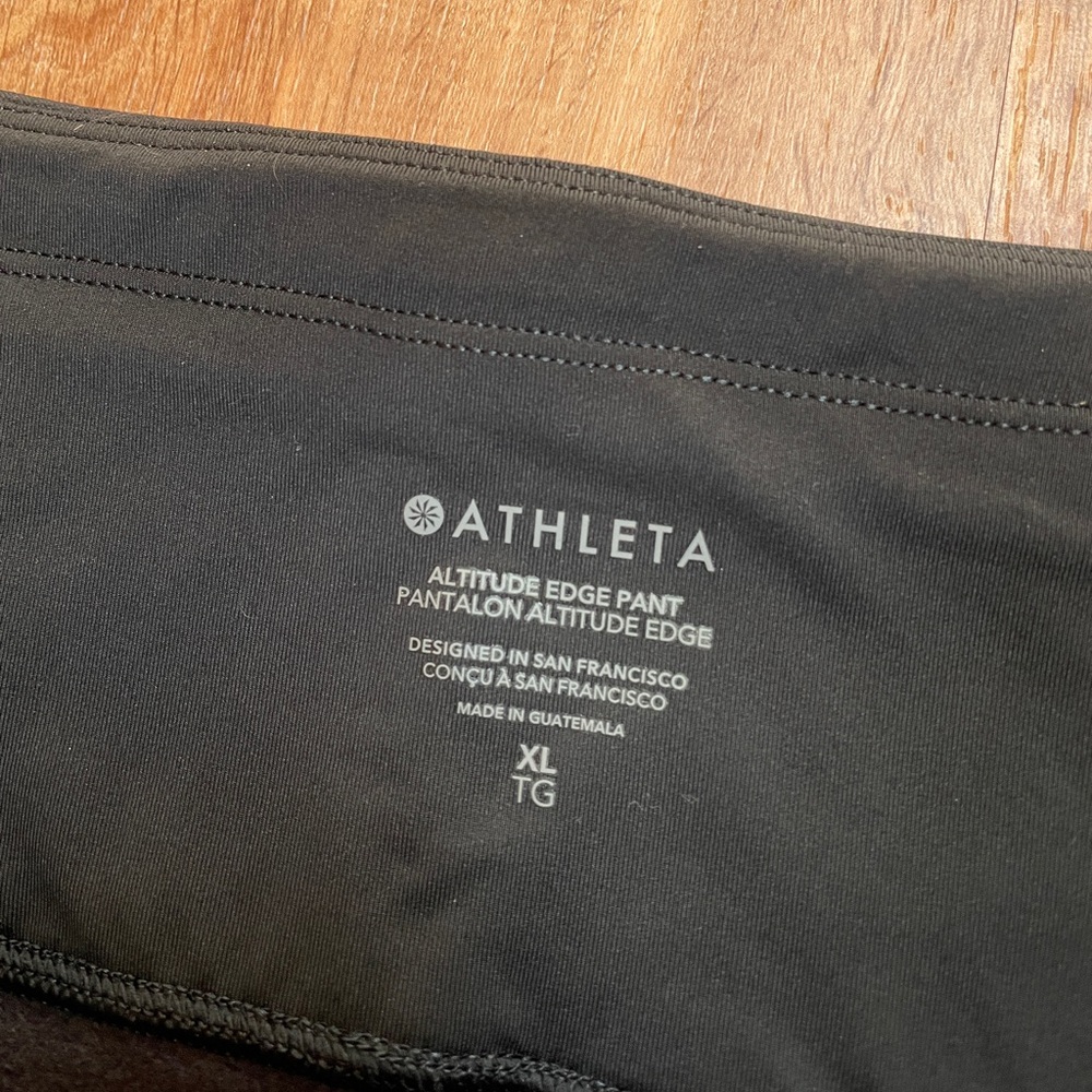 Athleta Altitude Edge Pants Size XL Black Fleece Lined Straight Leg Pocket Soft# - Picture 5 of 8